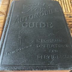AUDELS New automobile guide 1951 1600 pages illustrated VG