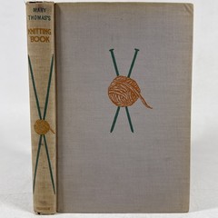 Mary Thomas Knitting Book 1947 3rd Printing Hardcover Vintage Sewing Decor